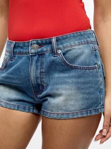SUMWON WOMEN Low Rise Denim Shorts For Summer, Contrast Stitch Classic Mini Jean Shorts With Side Pockets, Casual Beach Festival Cut-Offs, Street Style