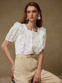 MOTF PREMIUM 荷叶边纽扣衬衫 - 白色 - 查看 3