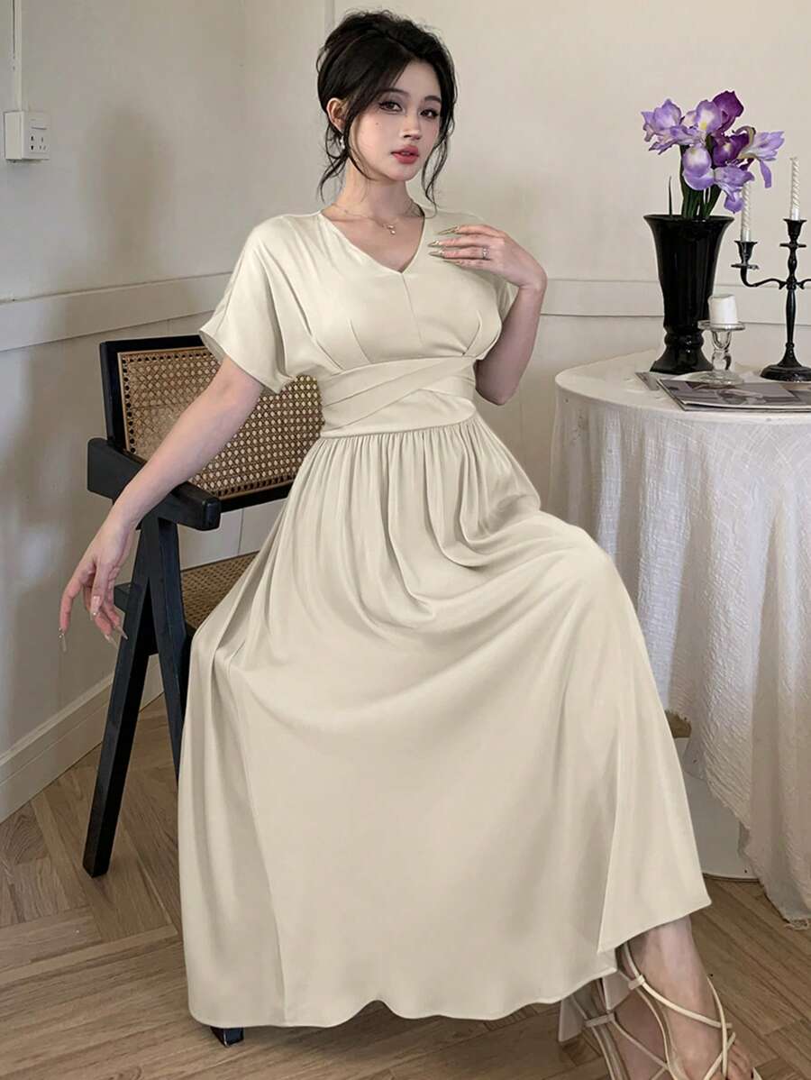 DAZY Damen Einfarbig V-Ausschnitt Fledermaus Kurzarm Plissee Midi elegantes Kleid Sommer Elegant