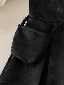 SHEIN Ramadan Meisjes Kinderen Elegante Lichtblauwe Hart Jacquard Stof Kraag Mouwloos Gerimpelde Taille A-lijn Jurk Met Bijpassende Diagonale Crossbody Tas, Geschikt Voor Bescheiden Zomerkleding Voor Sierlijke Meisjes