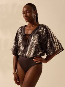 CAJUNI 女士波西米亚风热带花卉和菠萝黑白印花深 V 领系带蝙蝠袖宽松紧身衣，度假休闲海滩紧身衣 - 黑與白 - 查看 1