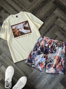 Manfinity EMRG Set maglietta da uomo con tema "GENESIS" e pantaloncini con stampa di elementi di dipinti classici, combina elementi classici in modo intelligente. Set casual da uomo composto da t-shirt a maniche corte con stampa di lettere e pantaloncini, set maschile estivo in due pezzi