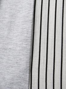 SHEIN Camiseta Esportiva de Manga Curta Casual para Volta às Aulas, Camiseta Esportiva Casual Infantil de Gola Redonda com Recorte em Cores Contrastantes e Estampa Gráfica de Letras Engraçadas - Multicolorido - Visão 8