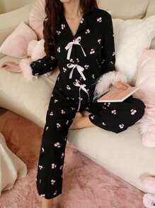 SHEIN Ensemble de pyjama femme mignon avec motif de cerises sur tout le vêtement, décoré de nœuds en dentelle moelleuse. Vêtements d'automne et d'hiver, confortables - Multicolore - Voir 3