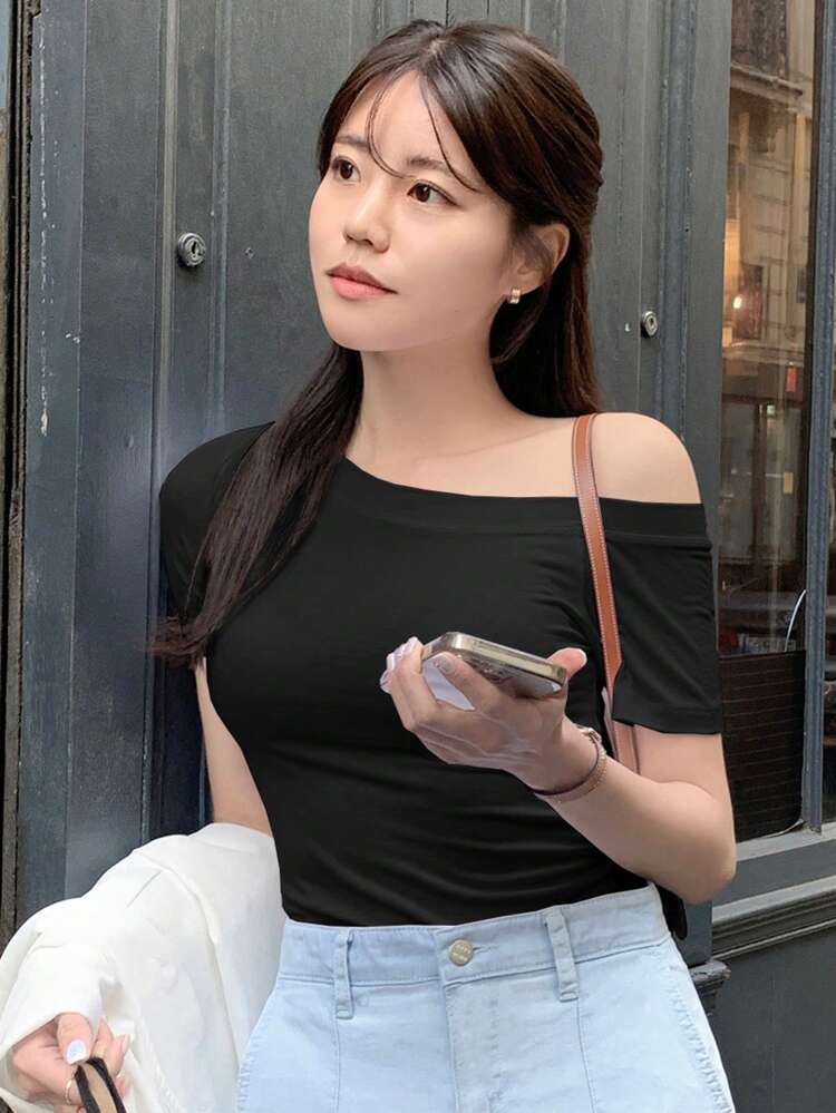 Women Solid Asymmetric Neck Short Sleeve Casual T-Shirt