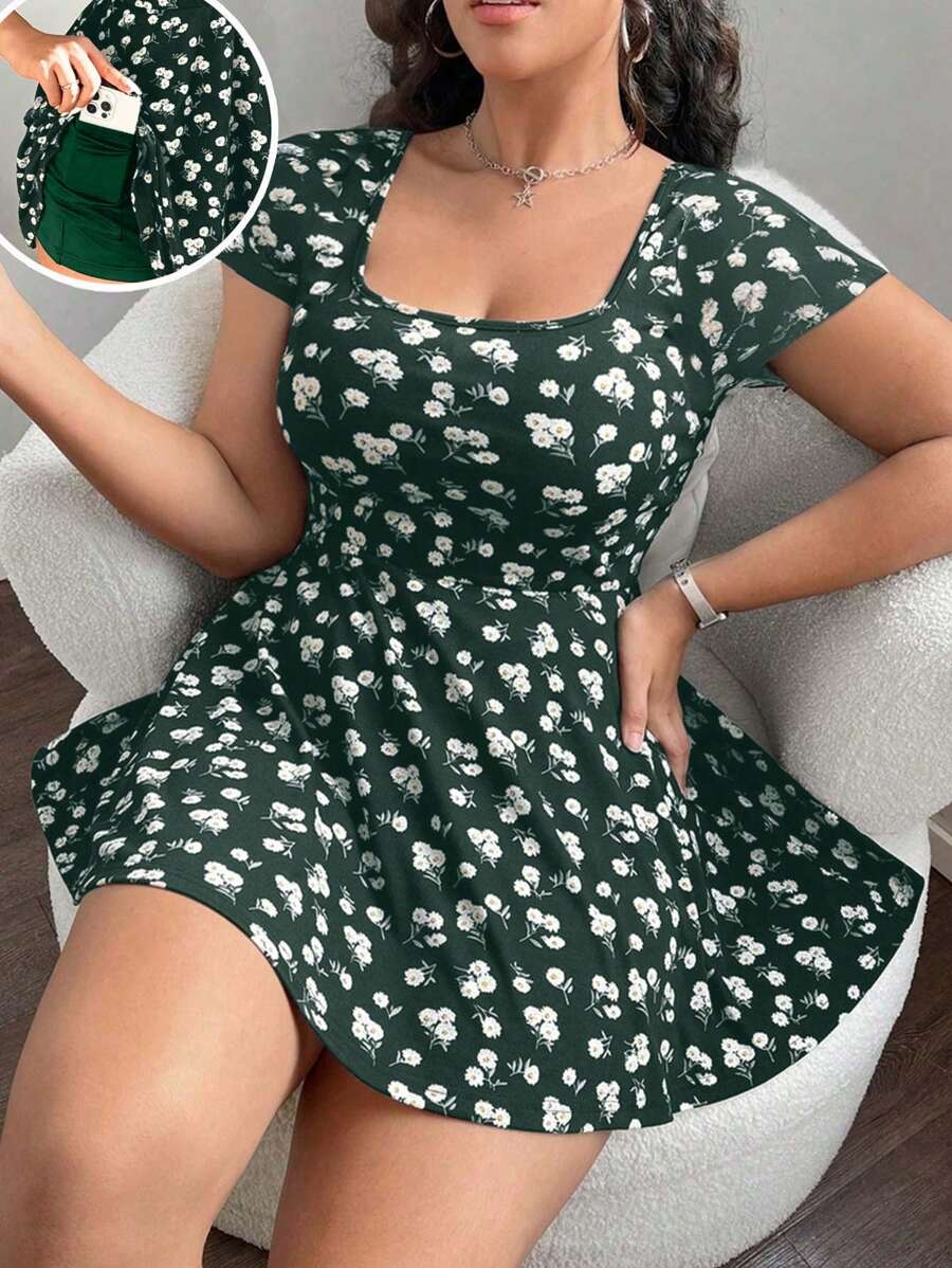 SHEIN EZwear Plus Size Women Ditsy Floral Printed Romper With Built-In Shorts And Pockets, Spring/Summer - Dark Green - View 1