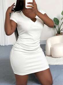 Slaydiva 2025 Summer&Beach New Plus Size Women V-Neck Slim Fit Ribbed Knit T-Shirt, Basic For Commute, Casual, And Year-Round Wear, White,Graduation Dress - White - View 2