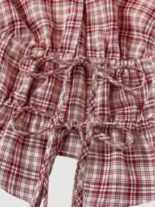 SHEIN MOD 领口系带收腰格子露脐上衣，嬉皮风，街头风，锐舞风，波西米亚风，复古风，约会之夜，热带风情，露背，性感，西部风，外出上衣 - 紅白色 - 查看 4