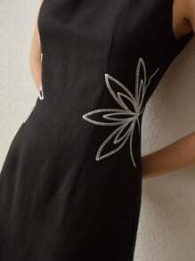 MOTF PREMIUM LINEN FLORAL EMBROIDERY DRESS - Black - View 2