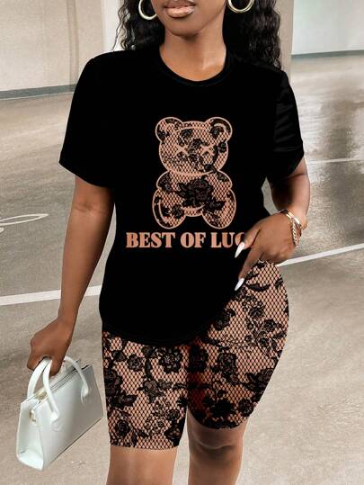 Slaydiva 2 件套女士休闲可爱迷彩卡通熊印花短袖 T 恤和印花短裤，夏季