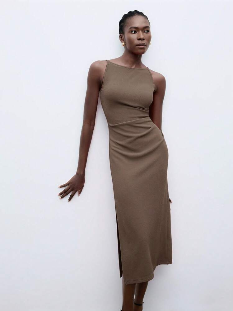 Maija 2025 New Mocha Color Spaghetti Strap Off Shoulder Ruched Waist Dress,  Business Casual Daily Commute Elegant, Suitable For Beach Resort, Wedding  Guest, Country Music Festival, Brunch, Airport, 90s Retro Style,Autumn  Outfits