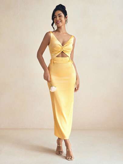 KHADIJA 女士奶油黄缎面纯色 V 领镂空腰后开衩优雅性感中长连衣裙节日礼服、狂欢、婚礼、舞会礼服女士派对礼服女士连衣裙女士正式礼服长裙