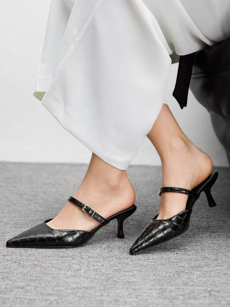 CUCCOO BIZCHIC Zapatos de tacón mujer de punta fina y tacón bloque en color negro