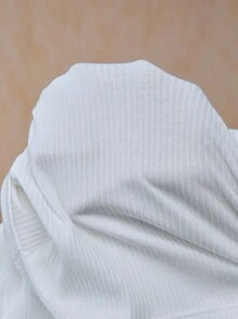 SHEIN LUNE 春夏新款时尚白色针织修身圆领三层荷叶边女式手工花朵上衣