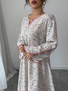 Yasmyna 女式编织印花 V 领撞色饰边袖开衩宽松阿拉伯风格长裙 - 彩色 - 查看 4