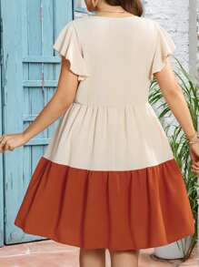 SHEIN Clasi Vestido Plus Size Feminino Vazado Renda Babados Patchwork, Vestido Refrescante Anti-estresse, Vestido Longo de Noite, Elegante Moda Feminina Lounge, Roupas de Verão para Mulheres, Dia de São Patrício, Roupas Rave, Festival, Roupas de Férias de Primavera, São Patrício, Boho - Multicolorido - Ver 2