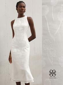 Aveloria Modichic 优雅白色花卉提花面料连衣裙，简约设计，浪漫气息，适合婚礼季节 - 白色 - 查看 3