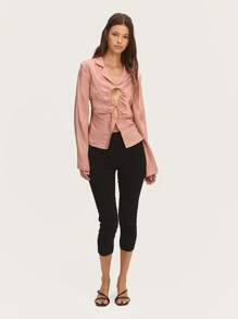 Nöista 优雅的粉色缎面衬衫，长喇叭袖，正面镂空。时尚精致，非常适合春季或夏季。 - 藕粉色 - 查看 4