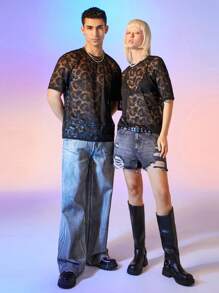 Manfinity VCAY Áo thun ren trễ vai in họa tiết lá đường phố Unisex, thời trang - màu đen - Xem 4