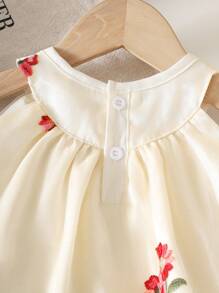 SHEIN Playful Pals Baby Girls' Pastoral Ditsy Floral Embroidery Sleeveless Top And Shorts Set, Cute For Summer - Apricot - View 6