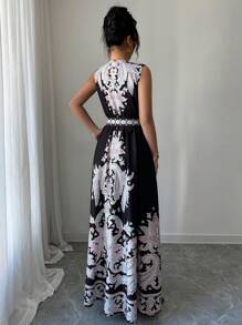 Chiquease 女士花卉印花 V 领无袖优雅度假连衣裙 - 黑色 - 查看 2