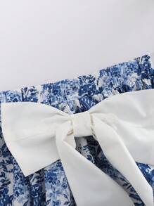 SHEIN 2pcs/Set Tween Girls Woven Floral Print Crew Neck Puff Sleeve Top And Bow Decor A-Line Skirt, French Resort Style, Suitable For Spring Outing And Vacation