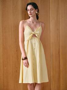 Breezaya 女士细肩带系腰纽扣优雅中长连衣裙 - 黃色 - 查看 2