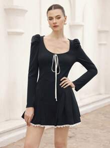 SHEIN Unity Französischer aristokratischer Stil Kontrast Farbe Krawatte Vorne & Gerüschter Saum Puffärmel Romantisch Süß Slim Mini Kleid, vielseitig für Date/Events - Schwarz - Übersicht 4