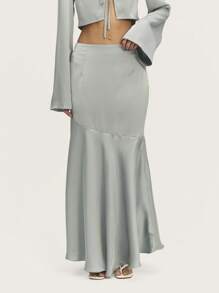Nöista Falda midi elegante de satén con dobladillo de sirena, que se ajusta a las caderas para un aspecto elegante. Combínala con la blusa a juego para un look coordinado, perfecto para novias, primavera, verano, Pascua o graduaciones.