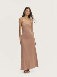Nöista 精致的无袖长裙，采用罗纹面料，肩带可调节，修身版型。非常适合复活节、夏季活动或优雅的海滩场合。 - 棕色 - 查看 1