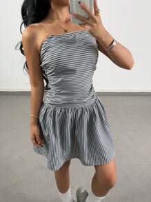 SHEIN Tween Girls Spring/Summer Off-Shoulder Tube Top Red Plaid Pleated Simple Dress Back To School Clothing Suitable Girly Grey And White Striped Pleated Waist A-Line Open Back Mini Dress, Casual Holiday Streetwear - Black and White - View 5