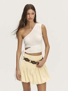 Nöista 白色不对称罗纹上衣，侧面镂空，蝴蝶结和褶饰。时尚迷人，非常适合夏季、复活节假期或毕业典礼。 - 米色 - 查看 1