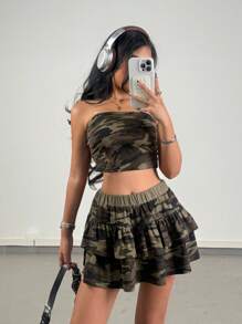 SHEIN Teen Girls Spring/Summer 2pcs/Set Y2K Camo Print Cropped Tube Top And Super Mini Skirt