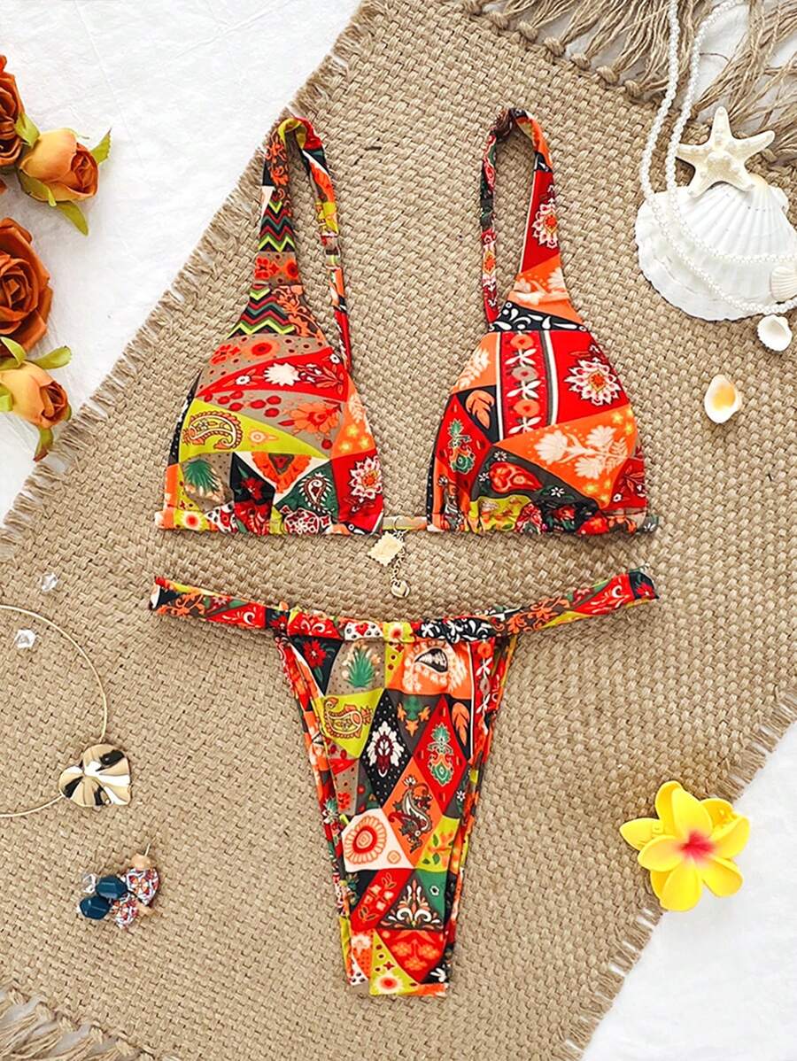 SHEIN Swim Conjunto de bikini sexy con estampado floral y geométrico, con colgante metálico con flecos para vacaciones en la playa de mujer