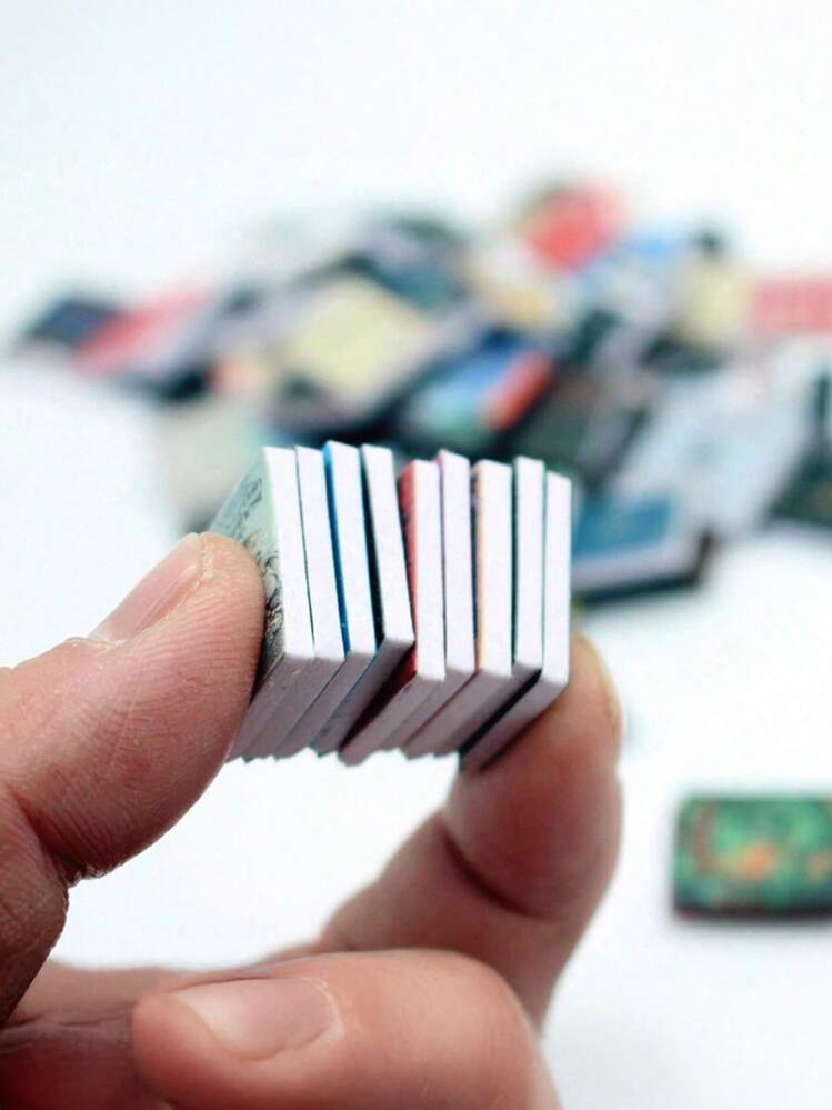 4/8 PEÇAS Livro Miniatura Simulado de Cores Mistas Para Decoração de Casa de Bonecas 1:12, Livro Pequeno DIY em Inglês, Decoração de Boneca Multicolorida, Modelo de Decoração Miniatura para Casa - Ano Novo, Dia dos Namorados, Páscoa, Lembrancinhas de Festa - Multicolorido - Visão 13