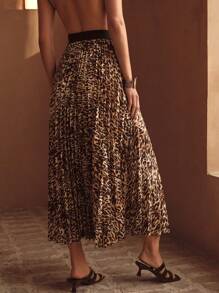 MOTF PREMIUM LEOPARD PRINT PLEATED COVER UP SKIRT