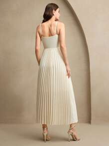 Anewsta 女士优雅现代精致V领细肩带褶皱连衣裙，婚礼宾客礼服，夏季和春季时尚 - 杏色 - 查看 2