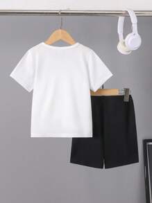 Young Boy 5-Pointed Star Printed Round Neck Short Sleeve T-Shirt And Shorts Casual Outfit - White - View 2
