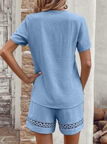 SHEIN LUNE 2 件套女士纯色撞色蕾丝短袖衬衫和短裤休闲套装 - 藍色 - 查看 2