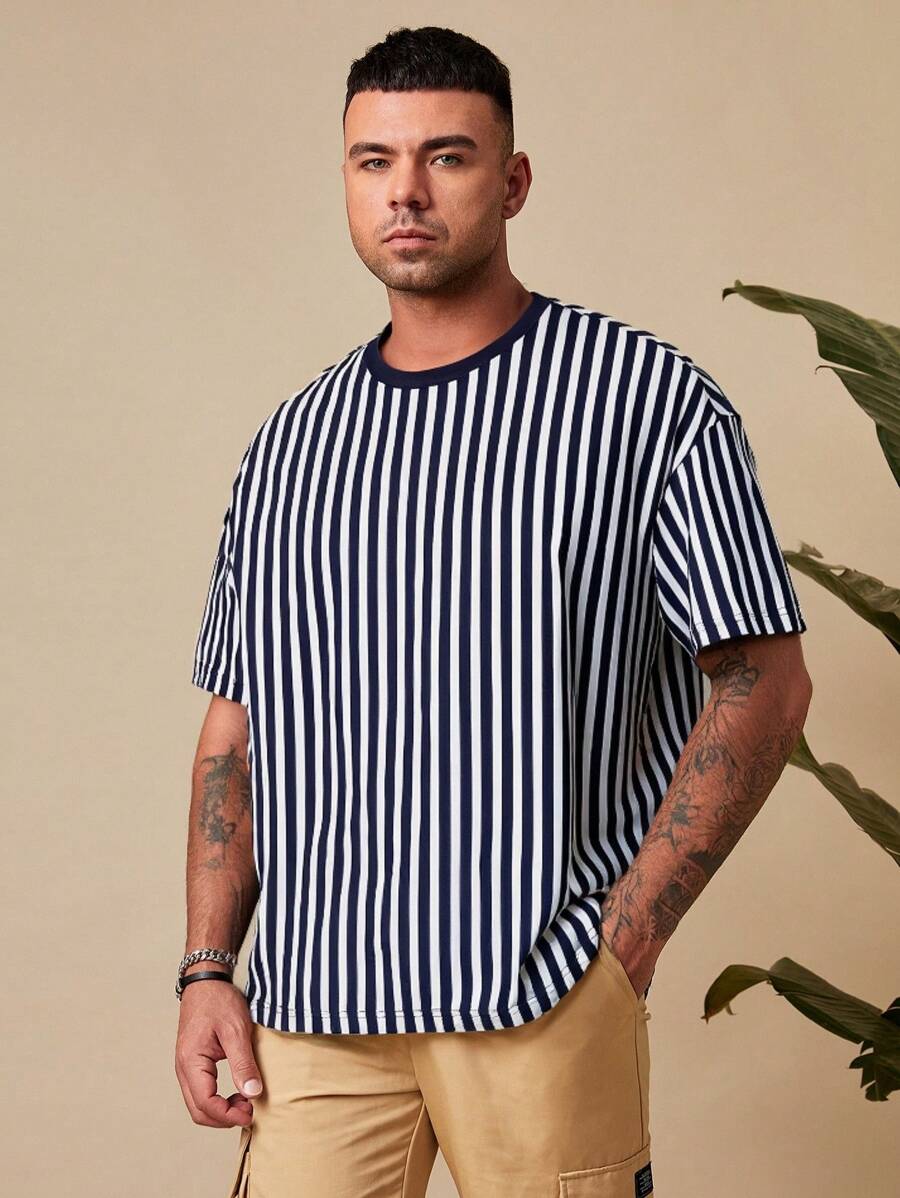 Manfinity RebelGame Plus Size Men Striped Crew Neck Short Sleeve Casual Knit T-Shirt - Navy Blue - View 1