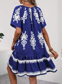 EMERY ROSE Women's Floral Print Ruffled Hem Short Sleeve Vacation Dress - Blue and White - View 2