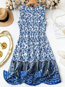 SHEIN LUNE Plus Size Blue And White Porcelain Printing Women Resort Tropical Plant Print Sleeveless Round Neck Dress Summer Outfits For Women Casual Sundress Easter Vacation - Blue and White - View 2