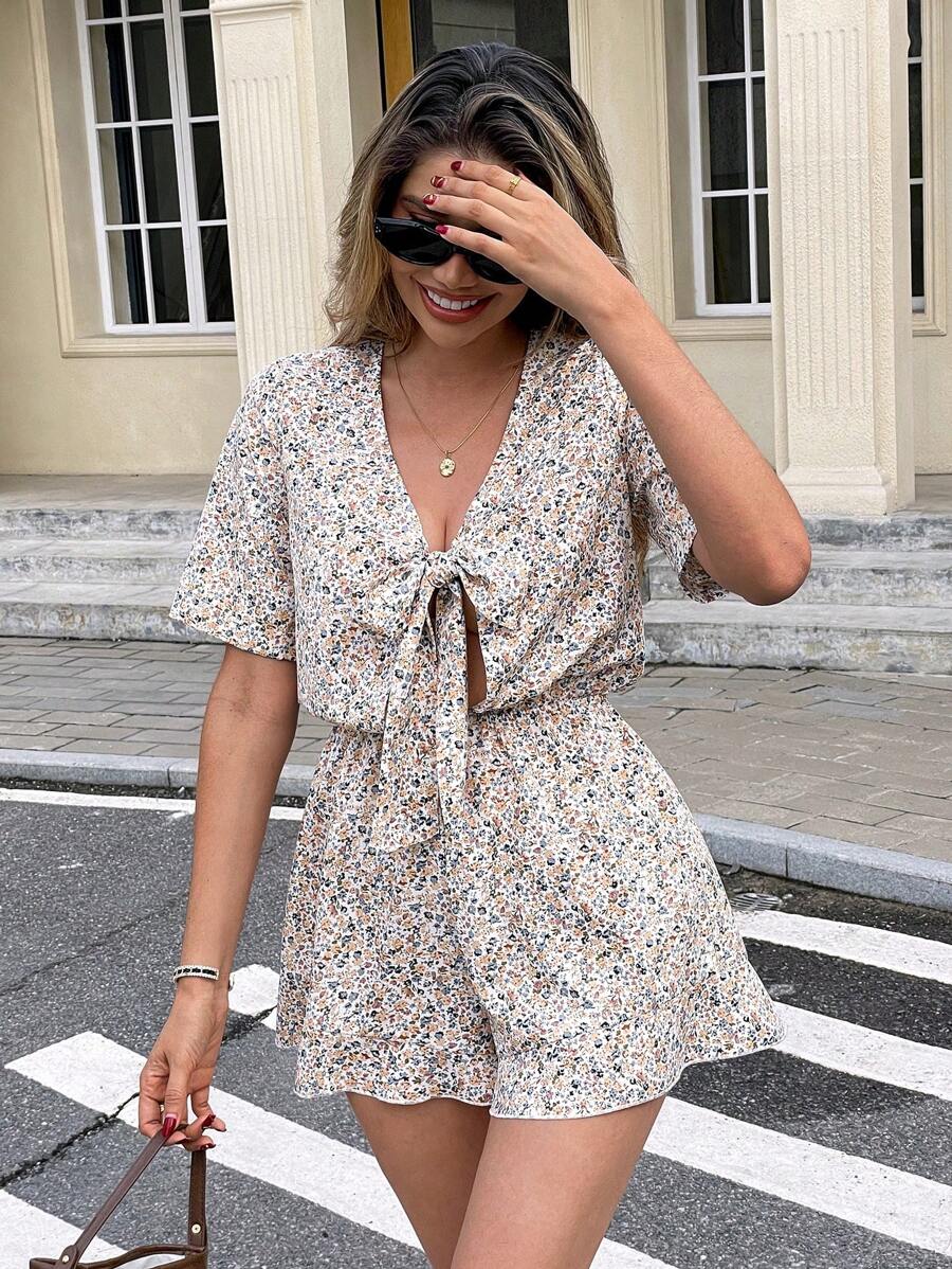 Serisse Women's Ditsy Floral Tie Front Short Sleeve Casual Romper,Spring/Summer,Front Placket With Bowknot Design Jumpsuit,Elegant And Romantic Commuting,Allover Floral Fabric,Elasticized Waistband,Elegant,Vacation, Beach,Boho Women Clothing,Simple Casual Jumpsuit Flower Holiday Resort