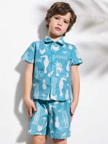 SHEIN Kleine Jungen Set mit blau bedrucktem Kurzarmhemd und weiten Shorts - Blau - Übersicht 3