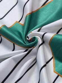 Manfinity Campus Court Oversized Men's Casual Sports Style Loose Fit Large Print T-Shirt