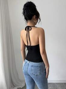 INAWLY Damski swobodny, uniwersalny, szczotkowany, prążkowany, czarny, kwadratowy dekolt, halter, wiązany, ozdobny łańcuszek z przodu, otwarty top - Czarne - Zobacz 2