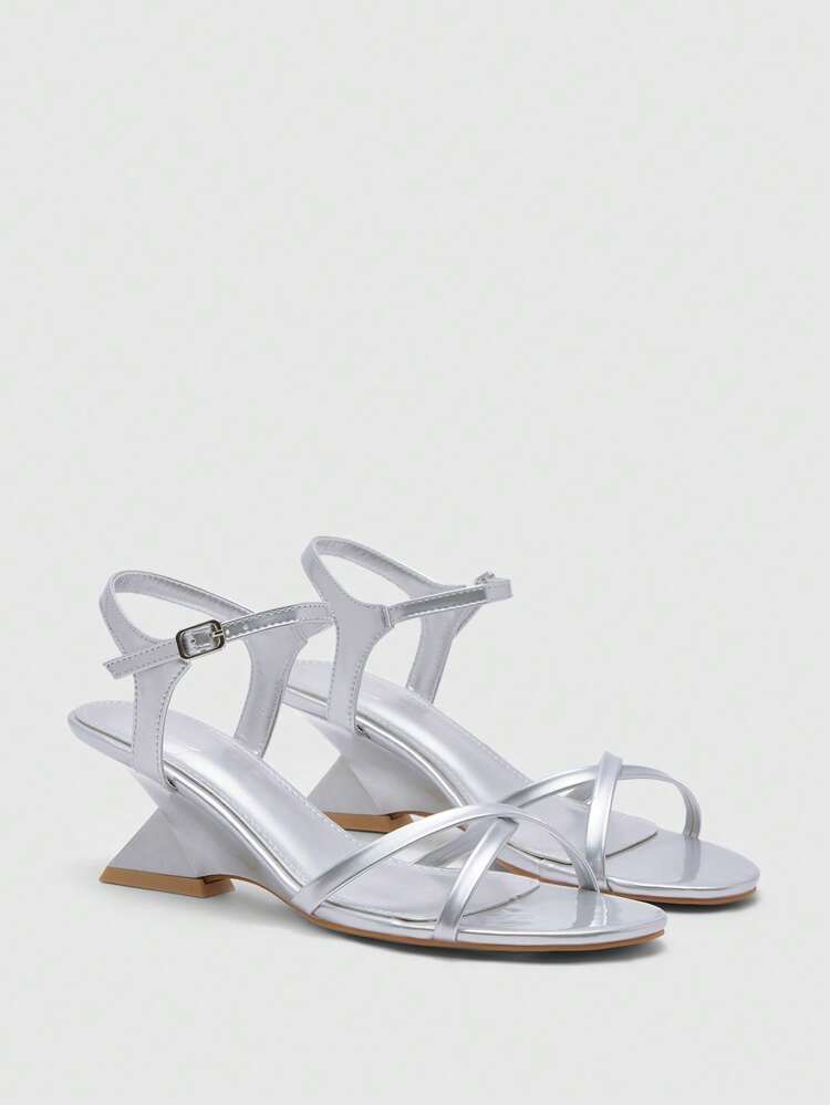 CUCCOO BIZCHIC Women Silver Patent Leather Wedge Platform Open Toe Slide Sandals
