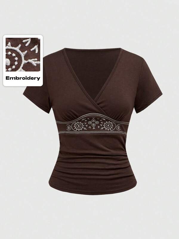ROMWE Hippie Summer Beach Vacation Dance Party Music Festival Western Vintage Floral Embroidered Elastic Waist Short Sleeve Brown T-Shirt For Women