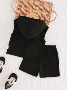 SHEIN Playful Pals 男女宝宝通用款，适合新生儿至1岁“爸爸的小宝贝”可爱杏色无袖连帽上衣和短裤套装，适合宝宝夏季各种场合穿着。夏季服装，男宝宝夏季服装，男宝宝套装，夏季套装 - 黑色 - 查看 2