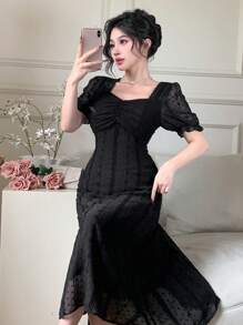 DAZY Vestido corto de mujer con cuello en pico combinado, decoración de perlas en la cintura, mangas cortas, textura de jacquard y aplicación de malla, ideal para cumpleaños y baile de graduación